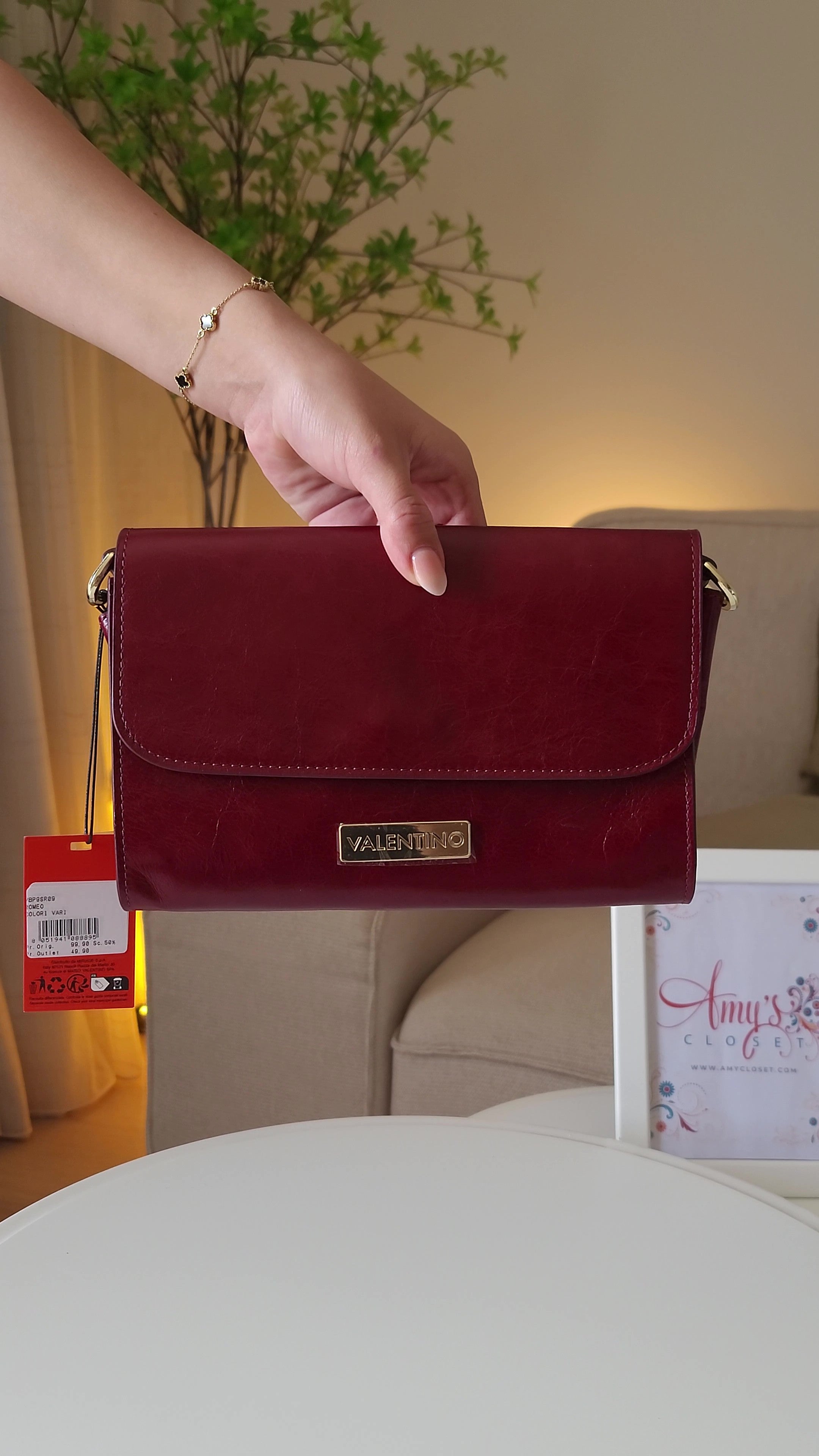 Valentino Envelope Clutch Bag in burgundy – Detachable Shoulder Strap