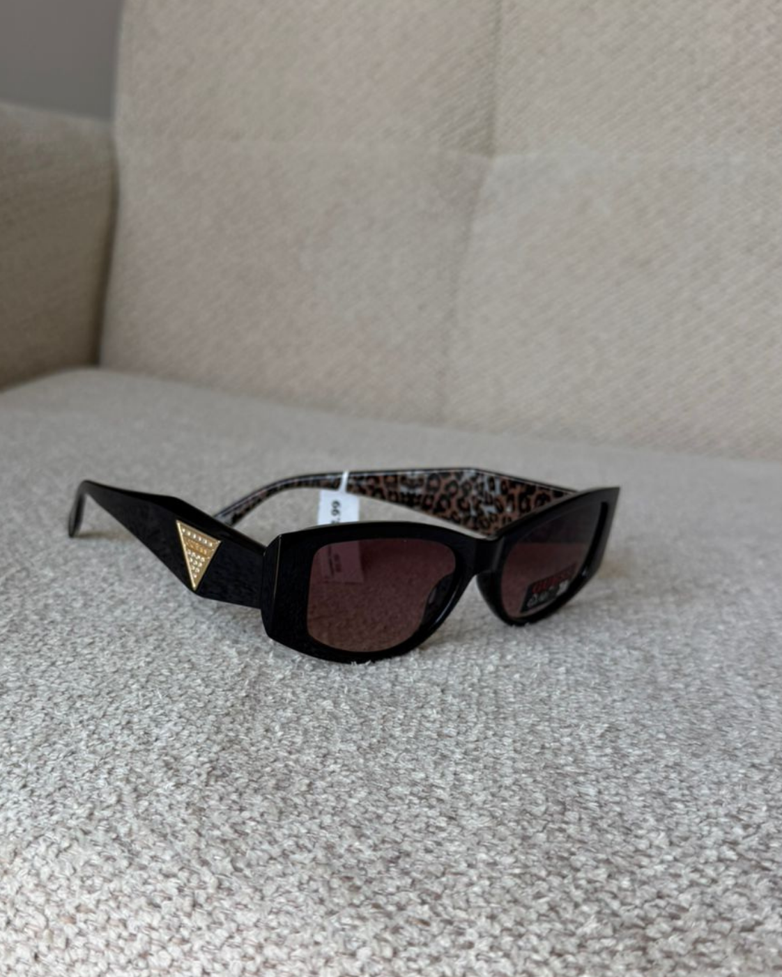 Guess Cat-Eye Rectangle Sunglasses - image 3