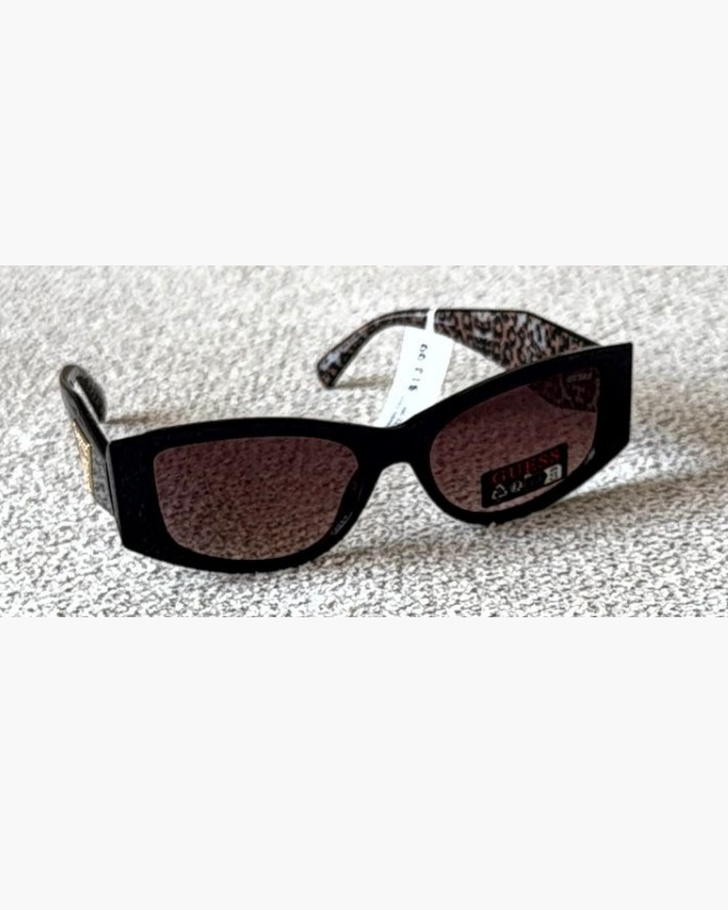Guess Cat-Eye Rectangle Sunglasses - image 4