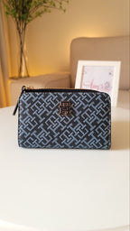 Tommy Hilfiger Monoplay Bifold Wallet